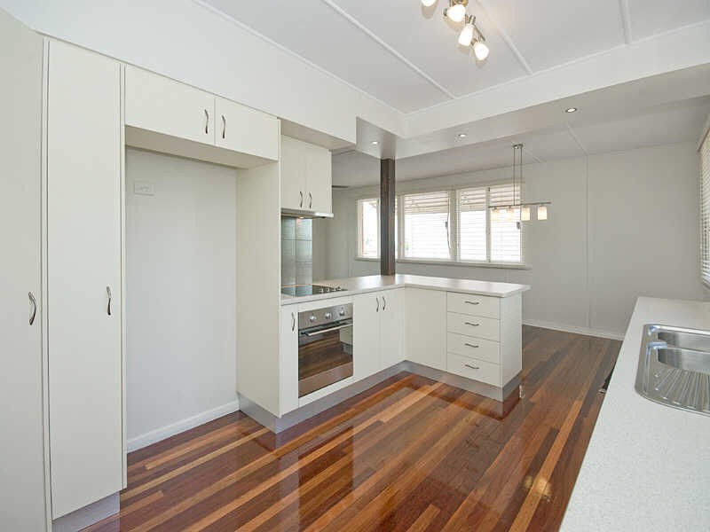 15 Neal Street, Brighton QLD 4017