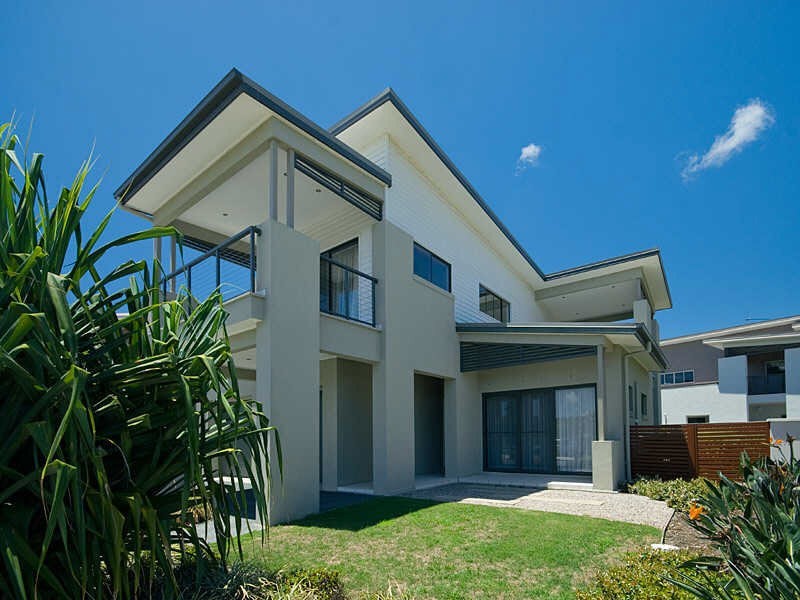 4 Cova Boulevard, Hope Island QLD 4212