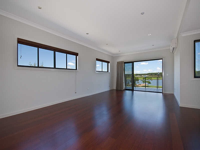 4 Cova Boulevard, Hope Island QLD 4212