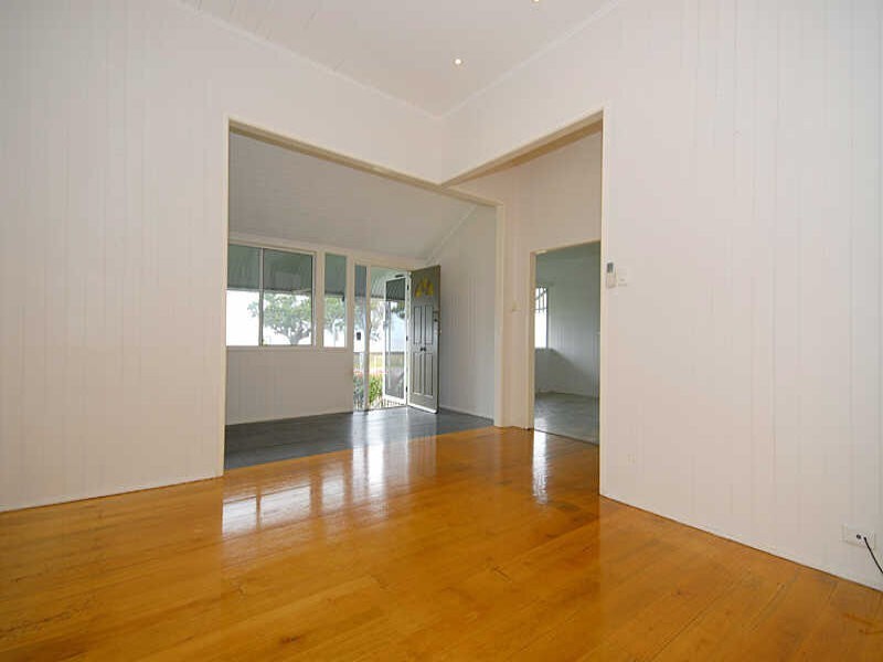 278 Flinders Parade, Sandgate QLD 4017