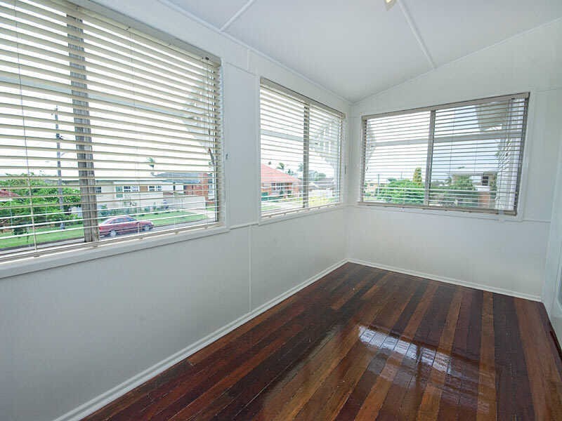 15 Neal Street, Brighton QLD 4017