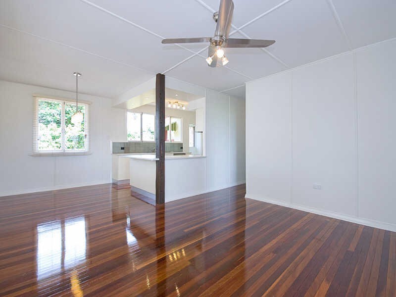 15 Neal Street, Brighton QLD 4017