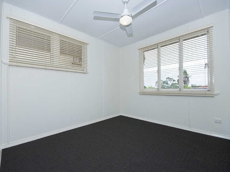 15 Neal Street, Brighton QLD 4017