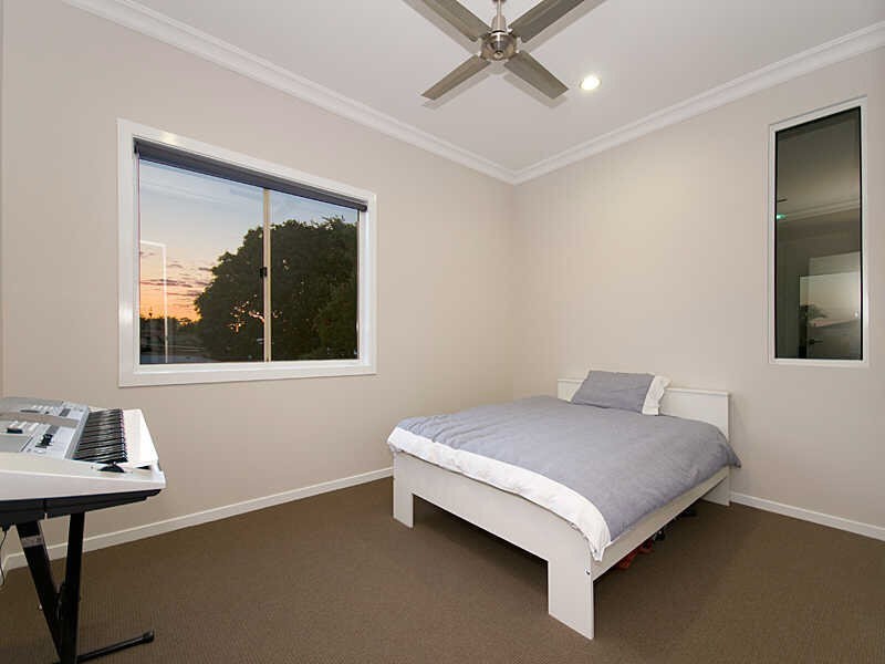 21 Twenty Second Ave, Brighton QLD 4017