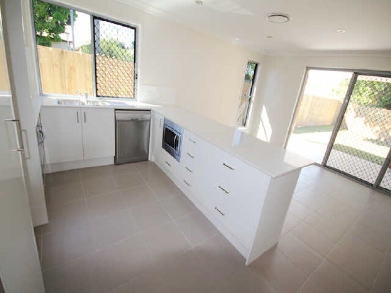 15 Wimble Street, Deagon QLD 4017