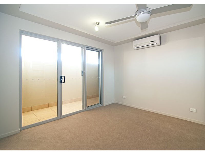 1/36 Third Ave, Sandgate QLD 4017