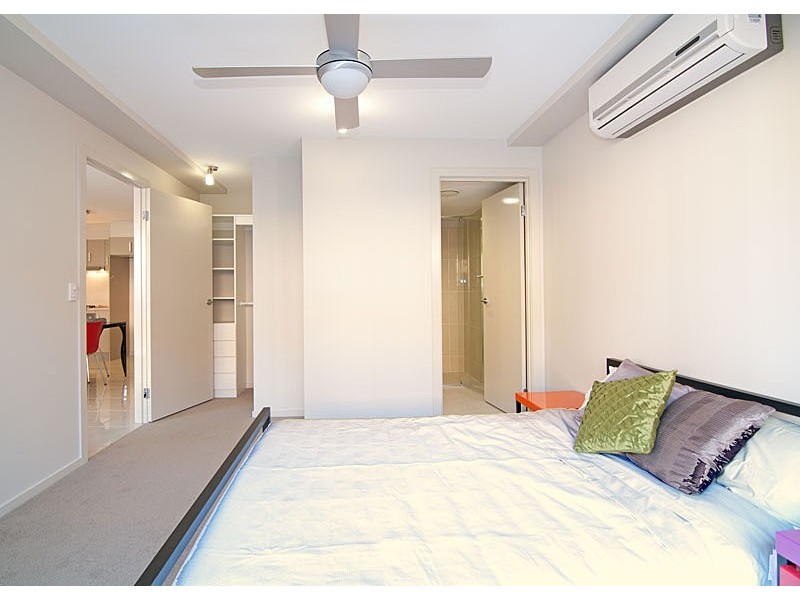 6/36 Third Ave, Sandgate QLD 4017