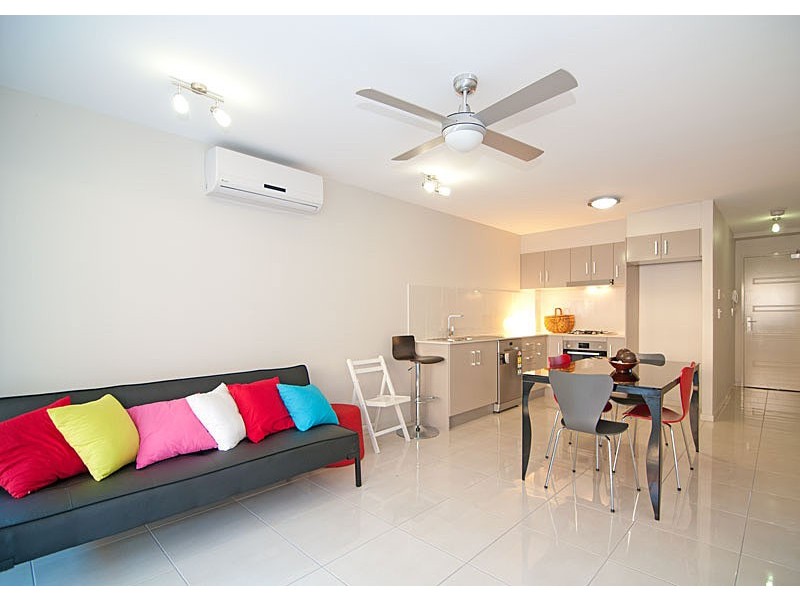 6/36 Third Ave, Sandgate QLD 4017