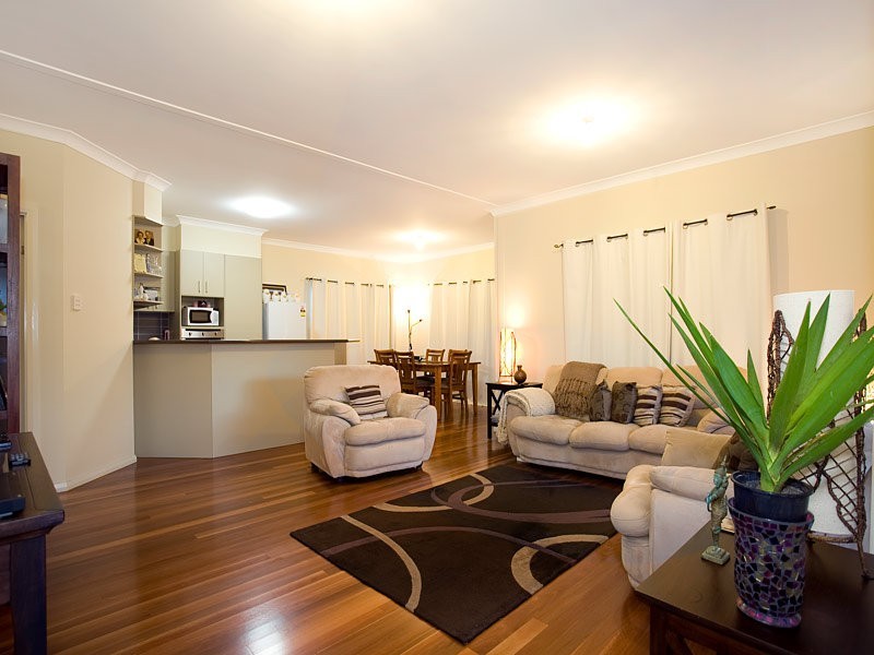 31 Adams Street, Deagon QLD 4017