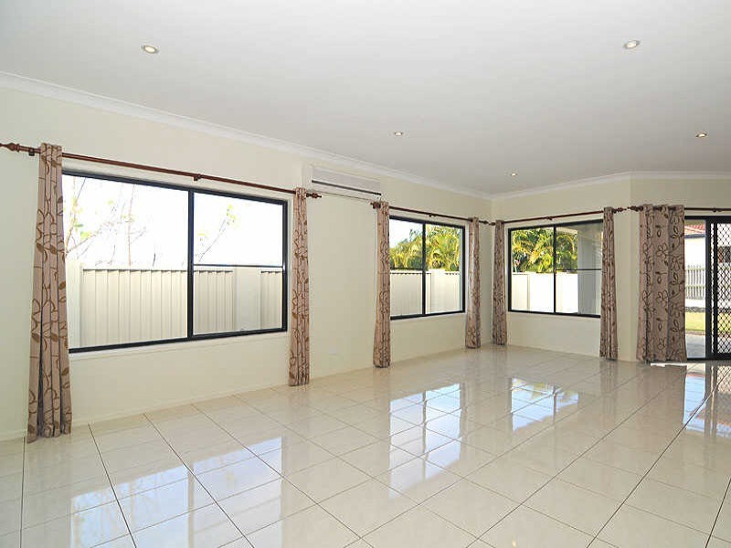 7 Poznik Close, Bracken Ridge QLD 4017