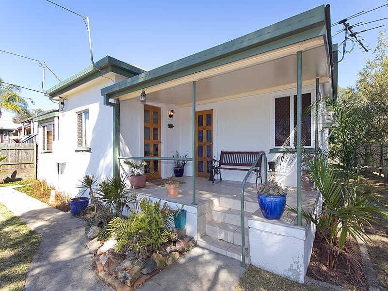 15 Hassall Road, Deagon QLD 4017