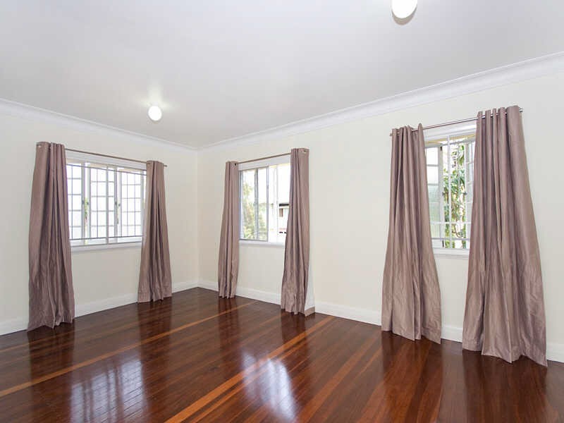 62 Paul Street, Brighton QLD 4017