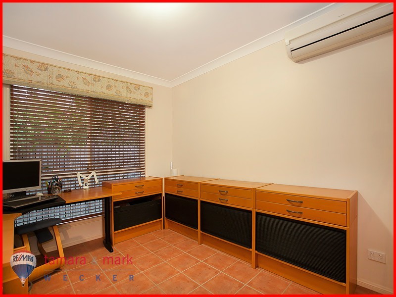 2 Poznik Close, Bracken Ridge QLD 4017