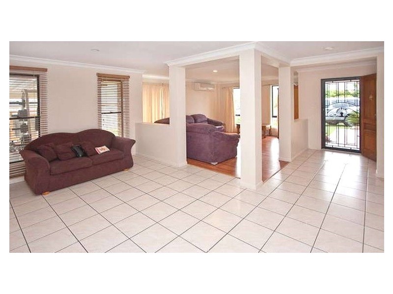 5 Ainslie Street, North Lakes QLD 4509