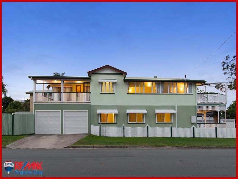 13 Whytecliffe Parade, Woody Point QLD 4019