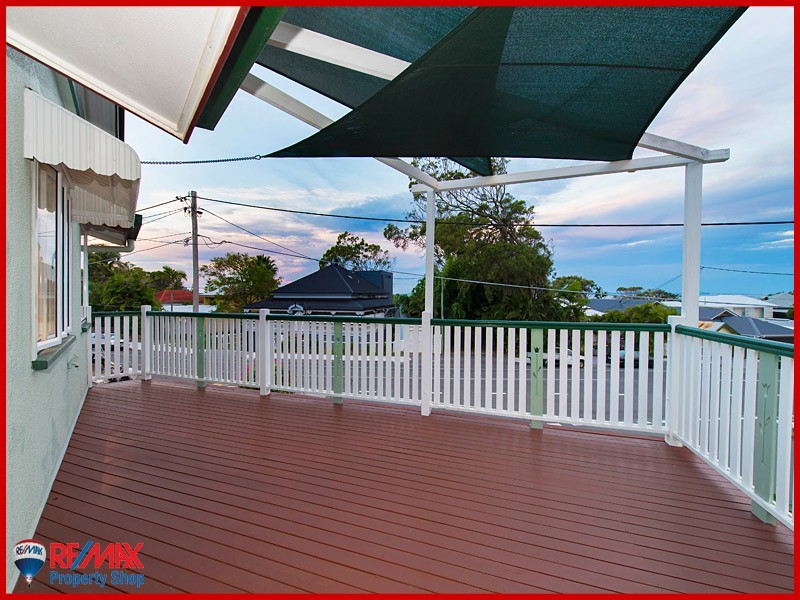 13 Whytecliffe Parade, Woody Point QLD 4019