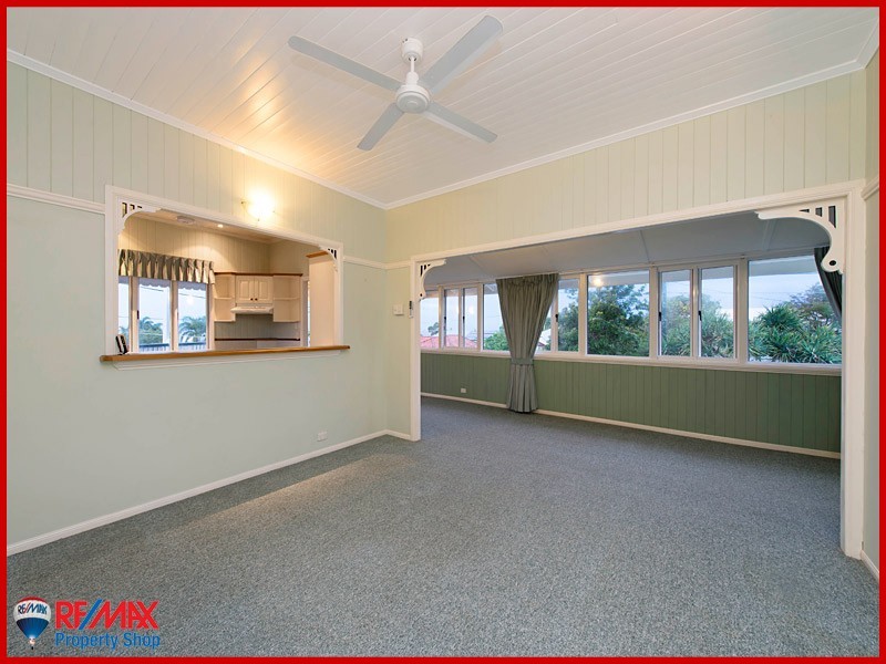 13 Whytecliffe Parade, Woody Point QLD 4019