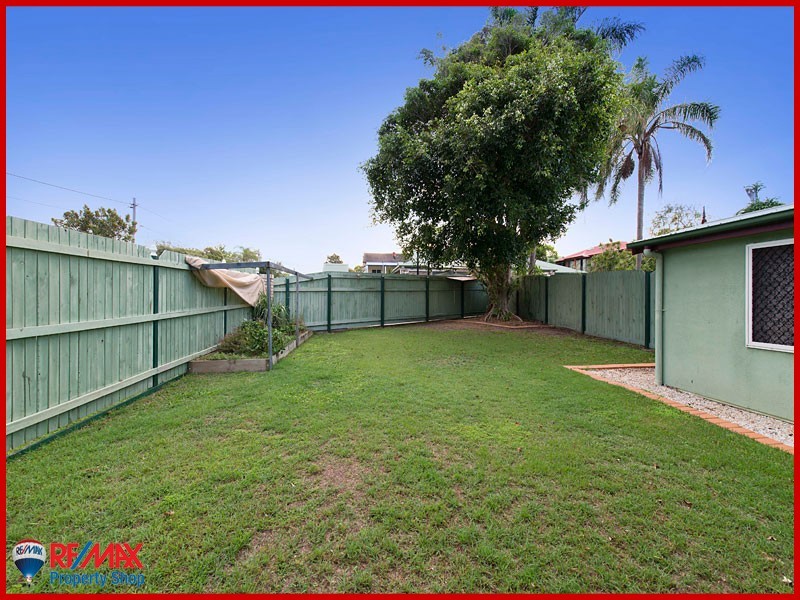 13 Whytecliffe Parade, Woody Point QLD 4019