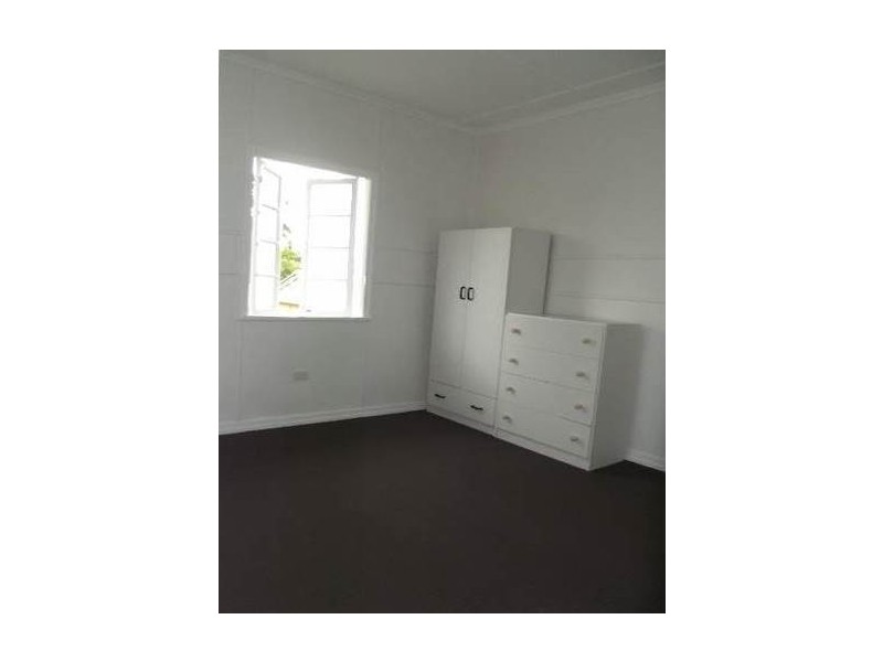 212 Rainbow Street, Sandgate QLD 4017