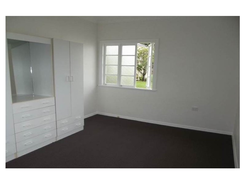 212 Rainbow Street, Sandgate QLD 4017