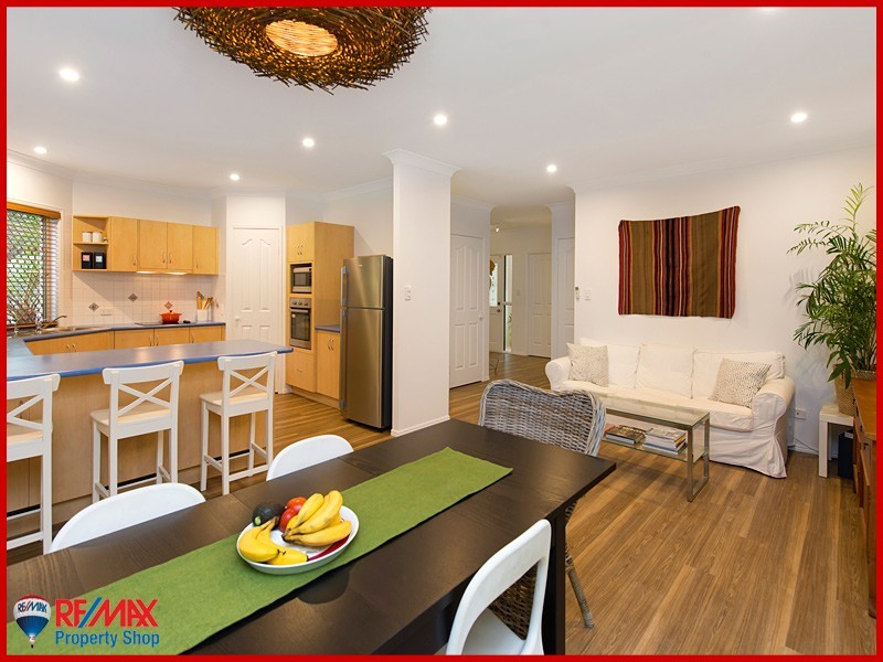 10 Margaret Close, Brighton QLD 4017