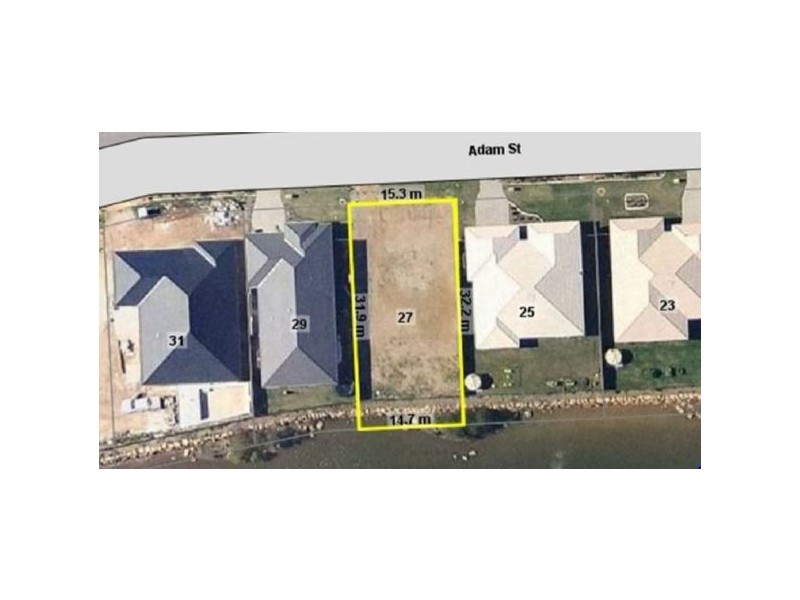 27 Adam Street, Beachmere QLD 4510