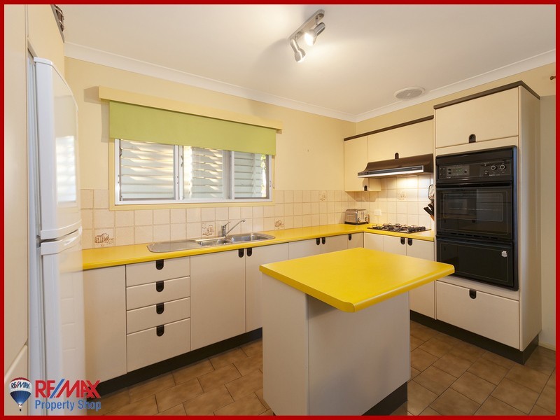 90 Dunne Street, Brighton QLD 4017