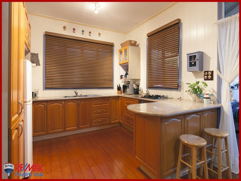 37 Connaught Street, Sandgate QLD 4017