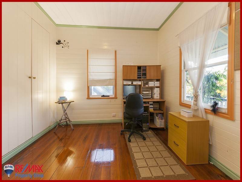 37 Connaught Street, Sandgate QLD 4017