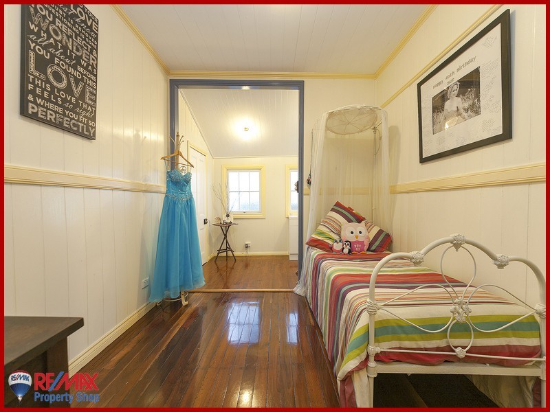 37 Connaught Street, Sandgate QLD 4017