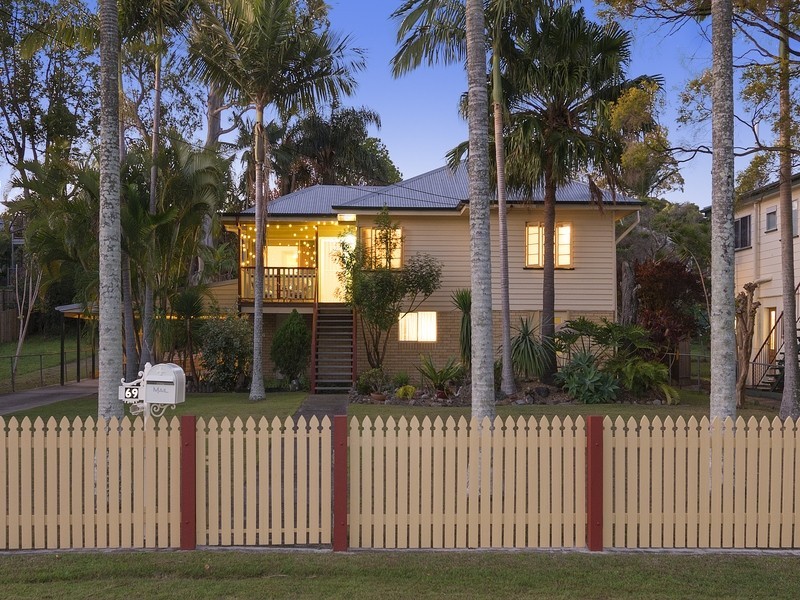 69 Connaught Street, Sandgate QLD 4017