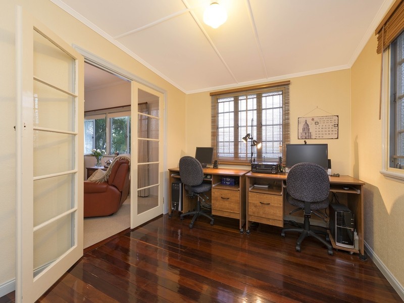 69 Connaught Street, Sandgate QLD 4017