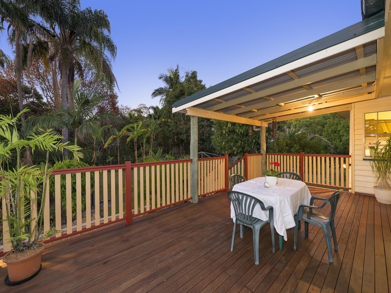 69 Connaught Street, Sandgate QLD 4017