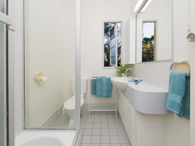 69 Connaught Street, Sandgate QLD 4017