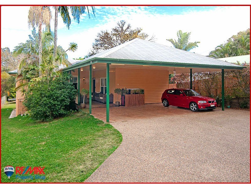 7A Sunday Street, Shorncliffe QLD 4017