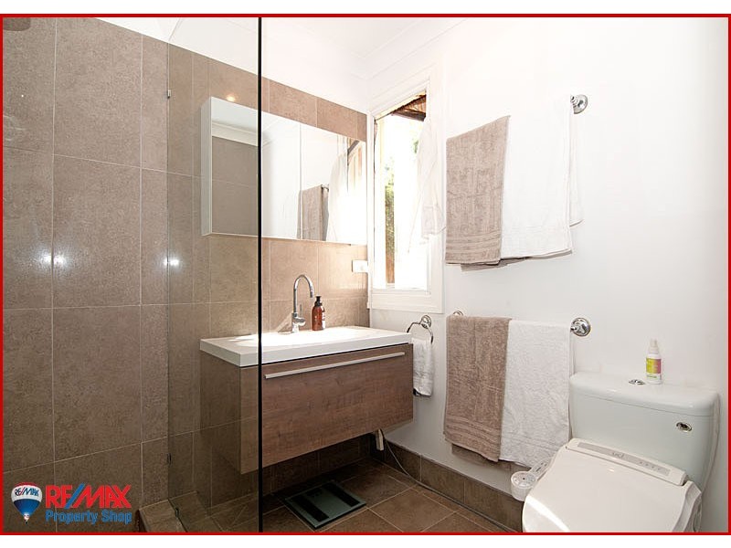 7A Sunday Street, Shorncliffe QLD 4017