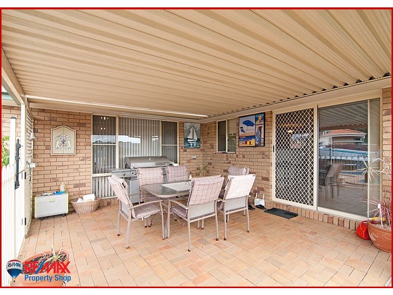 16 Walton Place, Brighton QLD 4017