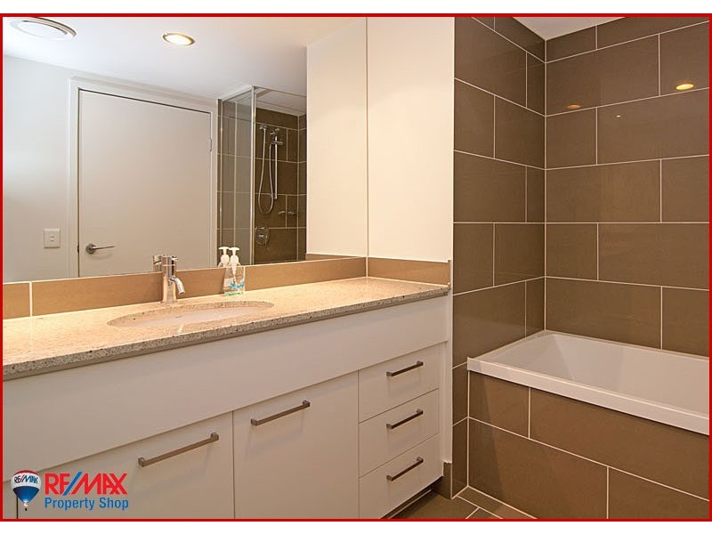 5/86 Brighton Road, Sandgate QLD 4017