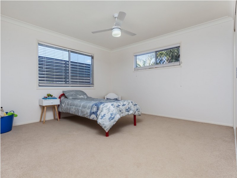 21 Agnes Street, Shorncliffe QLD 4017