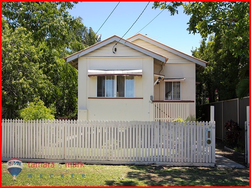 33 Murray Street, Sandgate QLD 4017