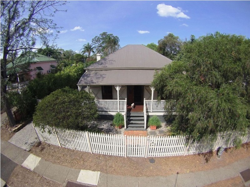 17 Burnett St, Sadliers Crossing QLD 4305