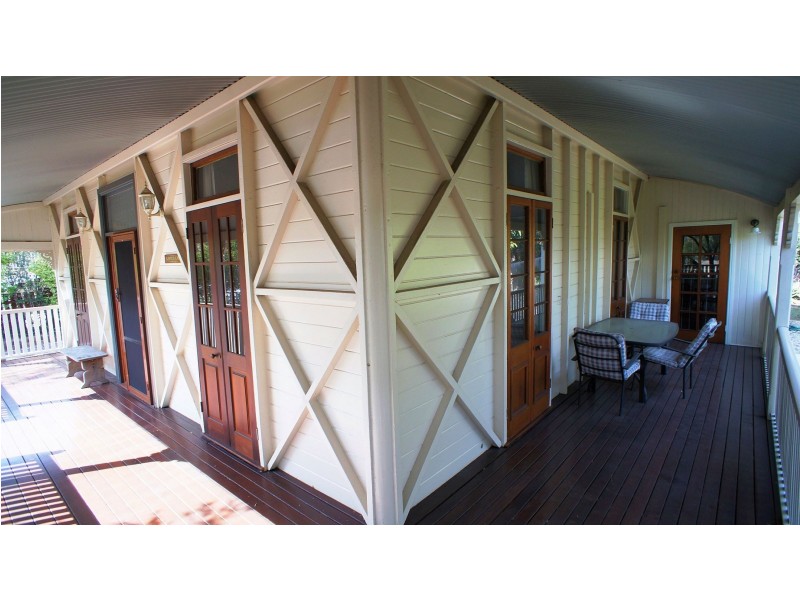 17 Burnett St, Sadliers Crossing QLD 4305