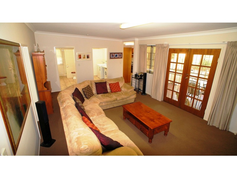 17 Burnett St, Sadliers Crossing QLD 4305