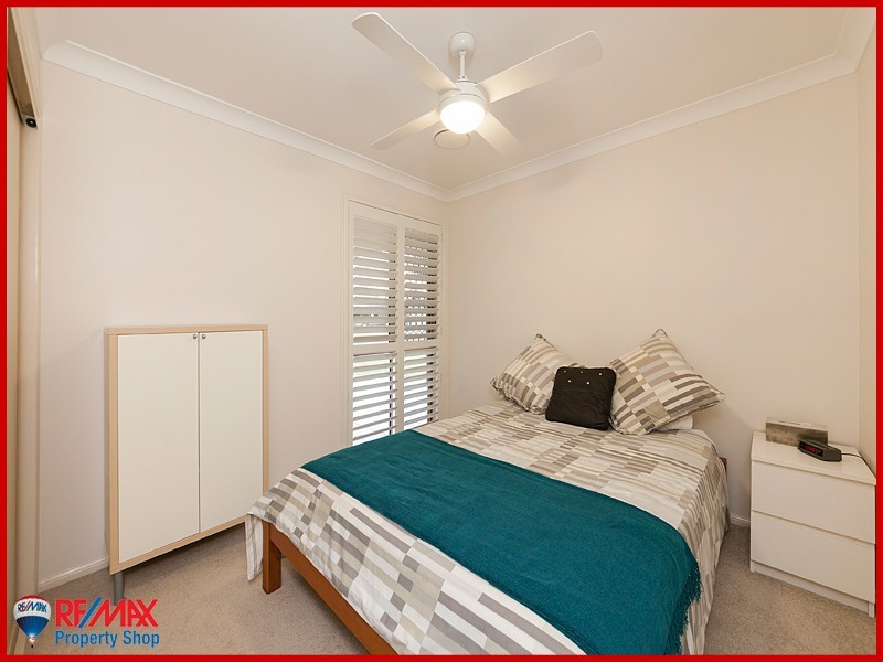 4 Fleetwing Avenue, Newport QLD 4020