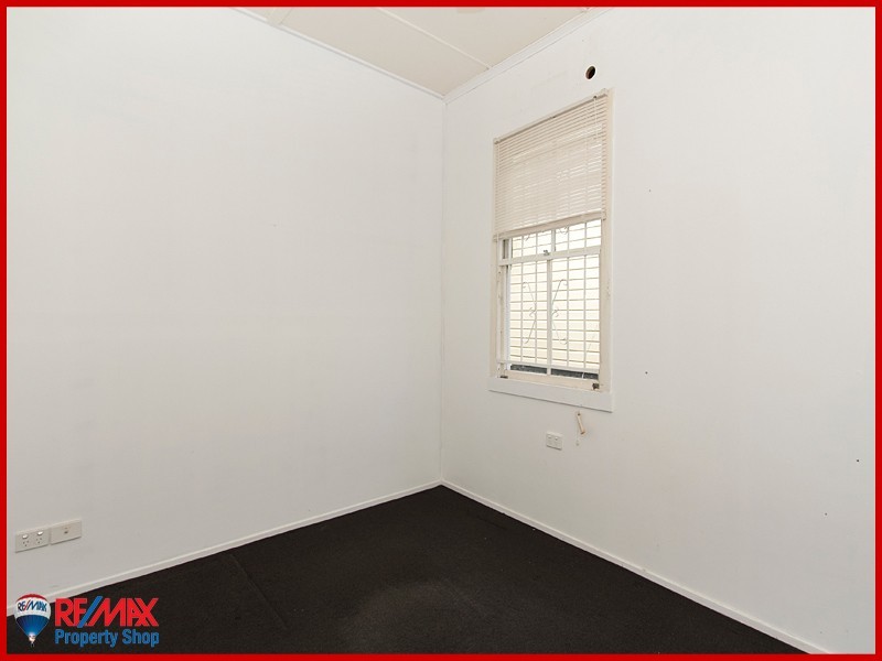 10 Second Avenue, Sandgate QLD 4017