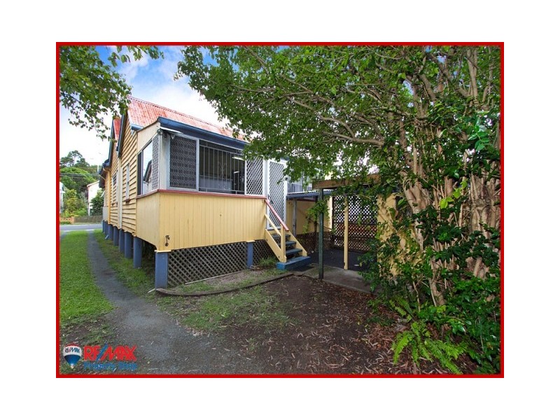 10 Second Avenue, Sandgate QLD 4017