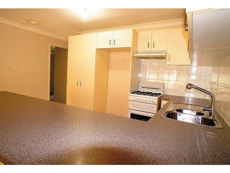 1/3 Spalding Ct, Goodna QLD 4300