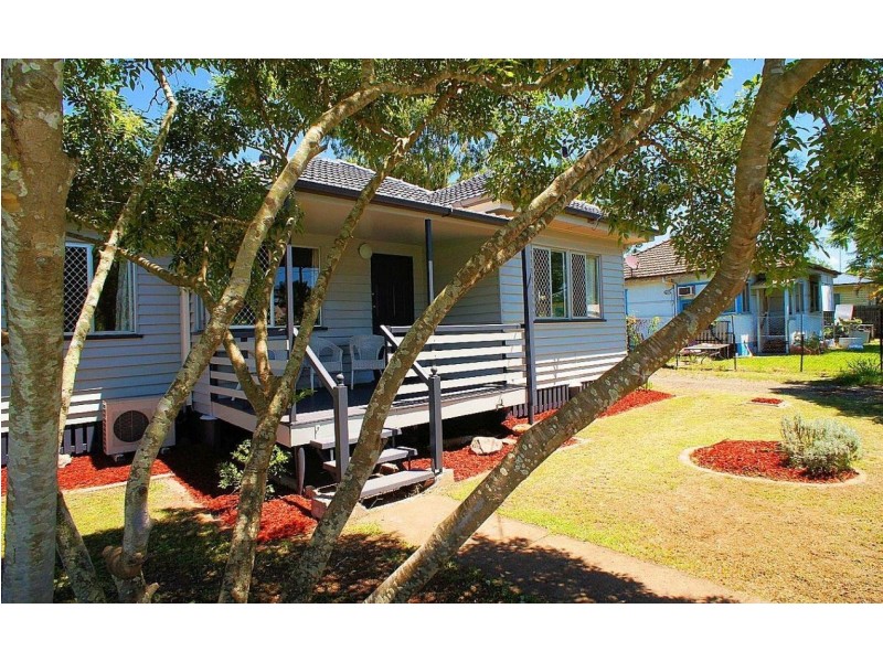 22 Phillip St, One Mile QLD 4305