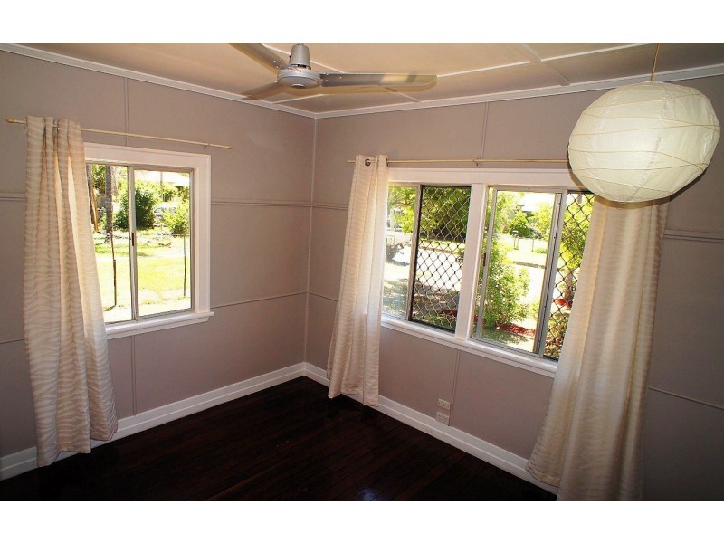 22 Phillip St, One Mile QLD 4305