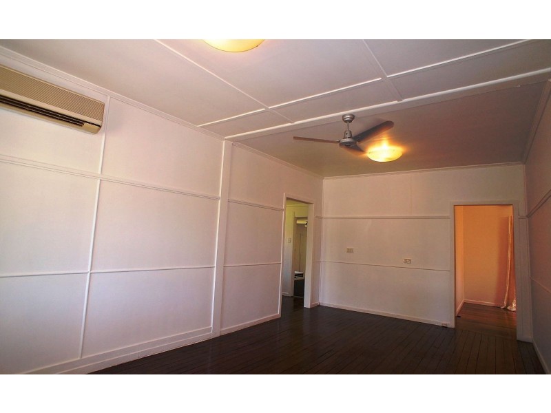 22 Phillip St, One Mile QLD 4305